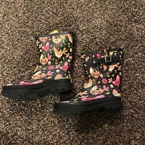 chicken rain boots
